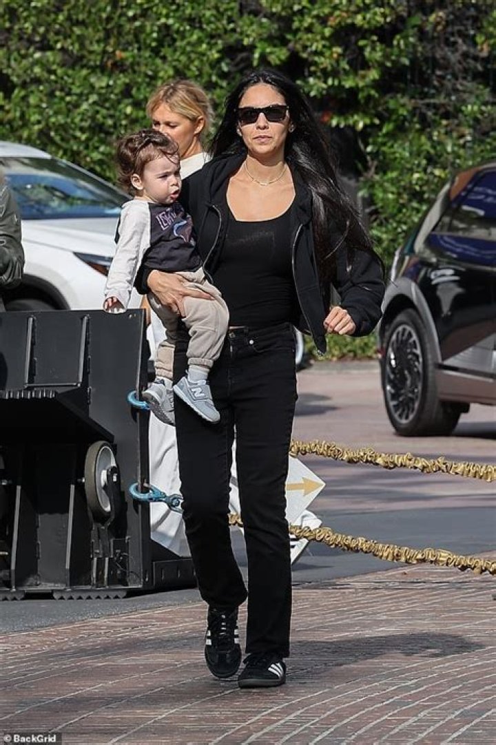 83-Year-Old Al Pacino’s Newborn Son Delivered by Popular Doctor for Kardashians