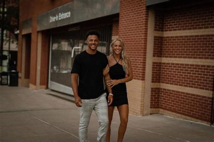 Adrian Gonzalez’s Girlfriend: Who is Adrian Gonzalez Dating?