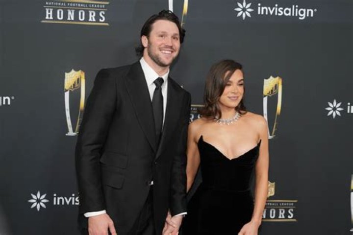 Allen Washington’s Girlfriend: Who is Allen Washington Dating?