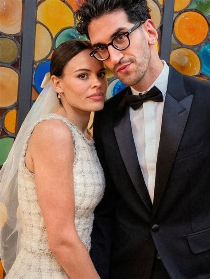Amanda de Cadenet’s Husband: Who is Amanda de Cadenet Dating?