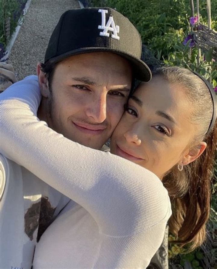 Ariana Grande & Dalton Gomez’s Prenuptial Agreement Protects Assets