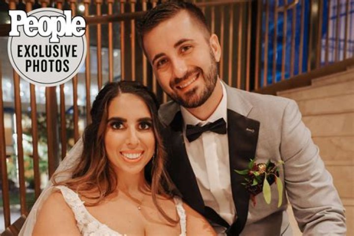 Carles Castillejo’s Girlfriend: Who is Carles Castillejo Dating?
