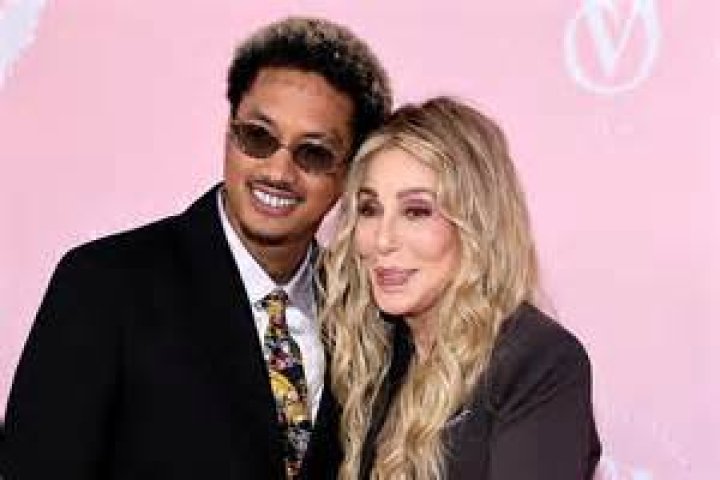 CurleyHeadCe’s Boyfriend: Who is CurleyHeadCe Dating?