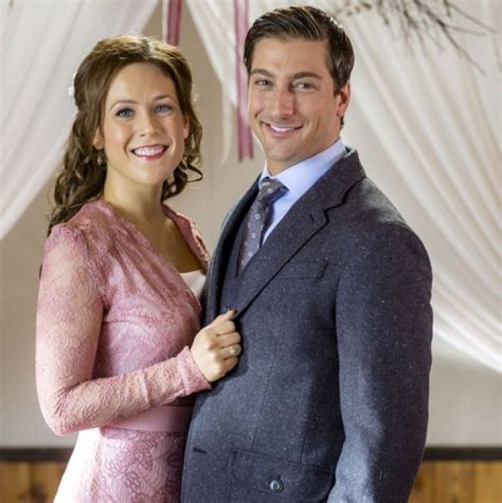 Daniel Lissing’s Girlfriend: Who is Daniel Lissing Dating?