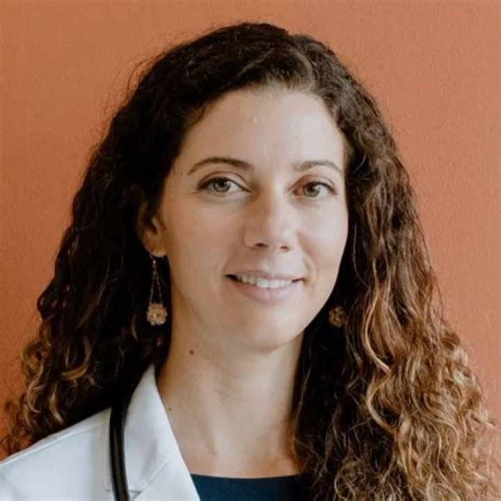Dr. Eugene Komarovskiy’s Girlfriend: Who is Dr. Eugene Komarovskiy Dating?