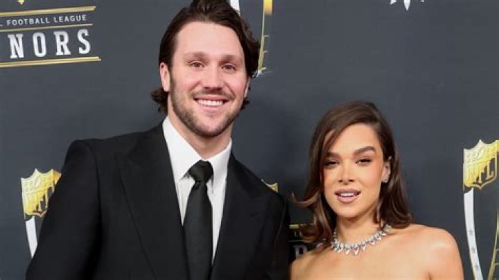Hailee Lautenbach’s Boyfriend: Who is Hailee Lautenbach Dating?