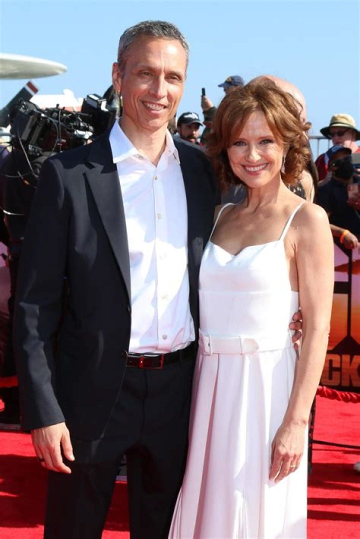 Jean Louisa Kelly’s Husband: Who is Jean Louisa Kelly Dating?