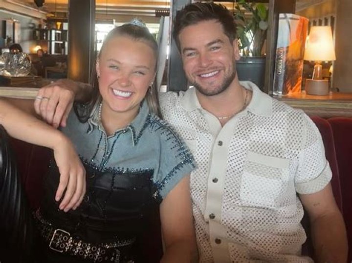 JoJo’s Boyfriend: Who is JoJo Dating?