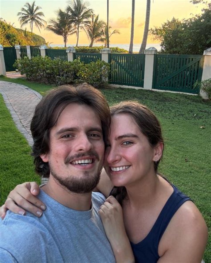 Jorge Munoz’s Girlfriend: Who is Jorge Munoz Dating?