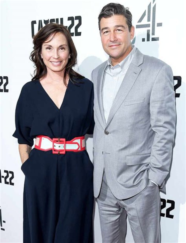 Kyle Chandler’s Wife: Who is Kyle Chandler Dating?