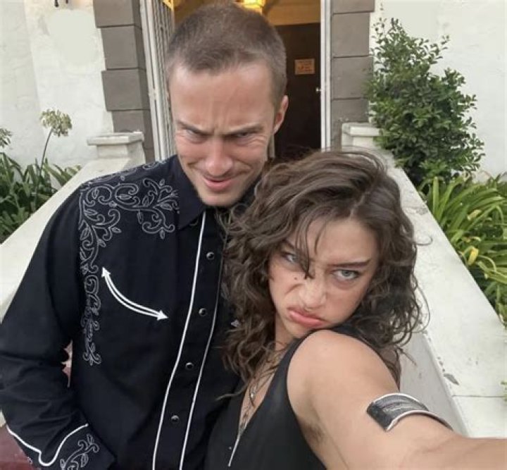 Lia Zion’s Girlfriend: Who is Lia Zion Dating?