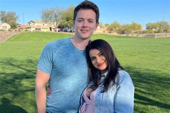 Luana Mazreku’s Girlfriend: Who is Luana Mazreku Dating?