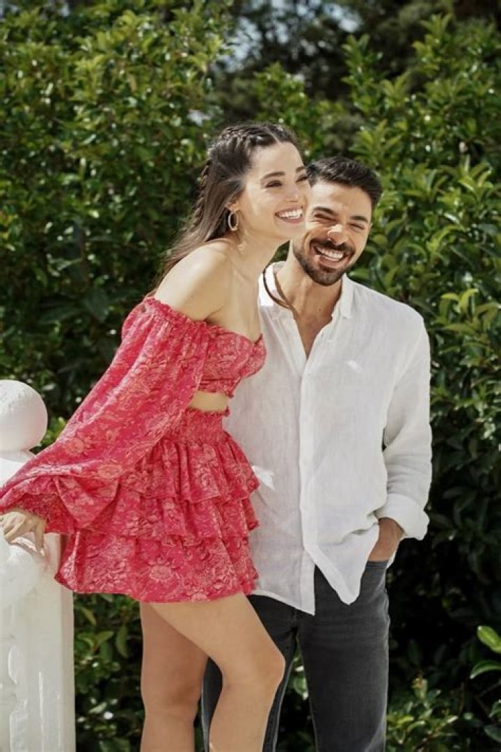 Ozgur Ozan’s Girlfriend: Who is Ozgur Ozan Dating?