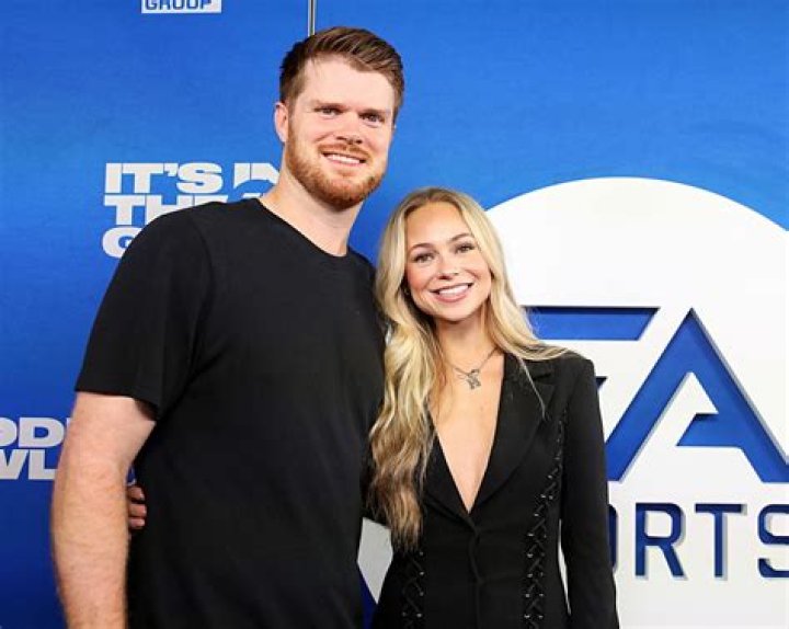 Sam Vázquez’s Girlfriend: Who is Sam Vázquez Dating?
