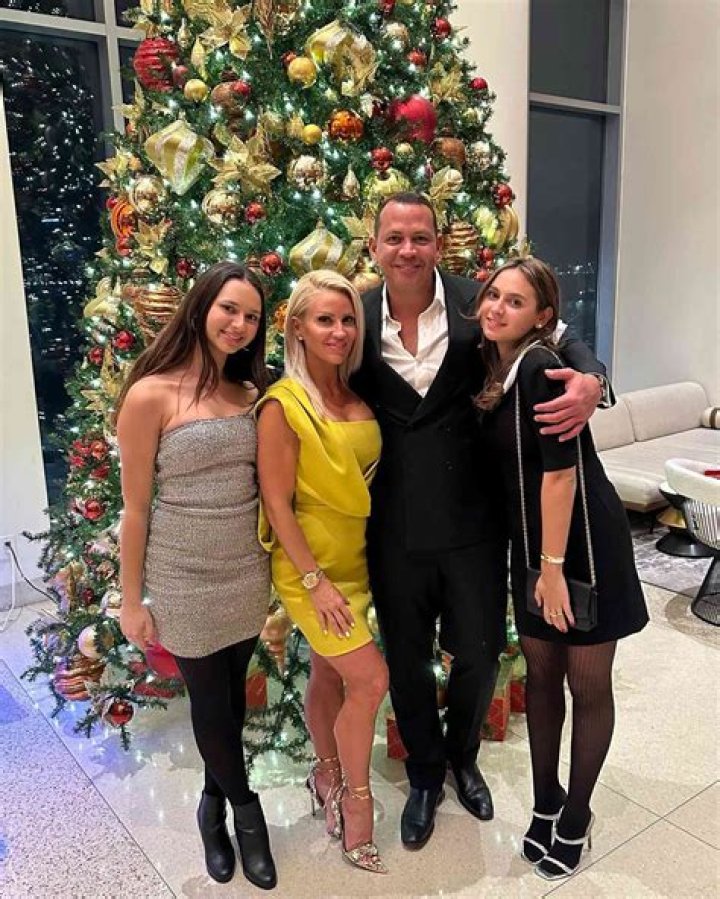 Santiago Cordero’s Girlfriend: Who is Santiago Cordero Dating?