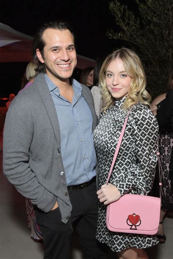 Sydney Vézina’s Boyfriend: Who is Sydney Vézina Dating?