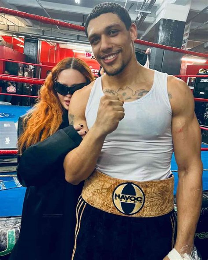 Therealprincess0g’s Boyfriend: Who is Therealprincess0g Dating?