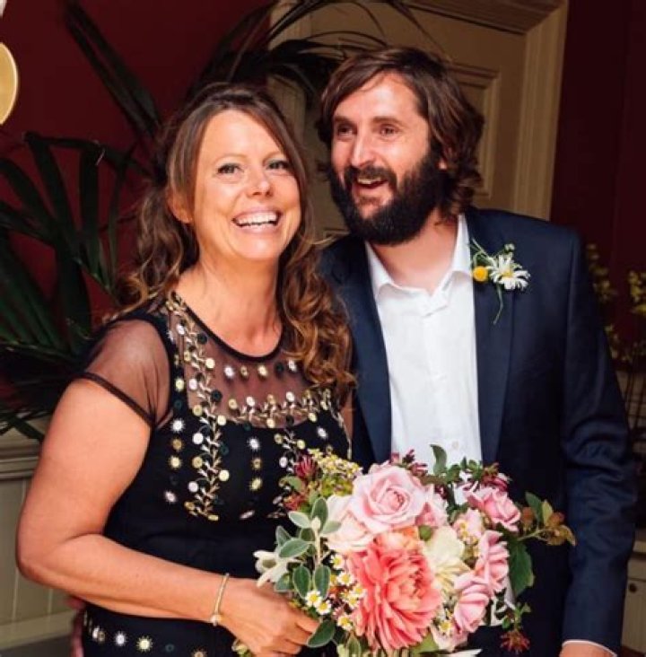 Tom Wilkinson’s Wife: Who is Tom Wilkinson Dating?