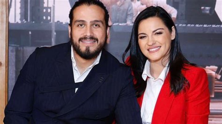 Who is Maite Perroni Dating – Maite Perroni's Boyfriend & Exes