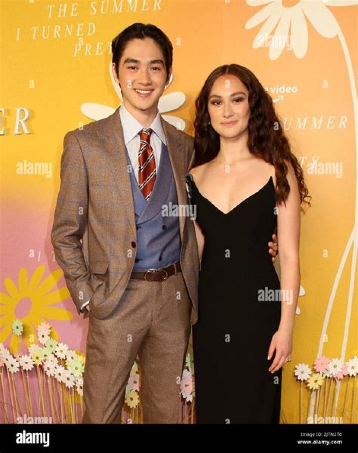 Who is Sean David Kerr Dating – Sean David Kerr's Girlfriend & Exes