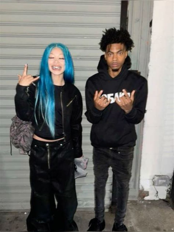 Who is ZillaKami Dating – ZillaKami's Girlfriend & Exes