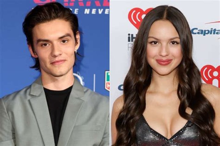 WisteriaMoon’s Boyfriend: Who is WisteriaMoon Dating?